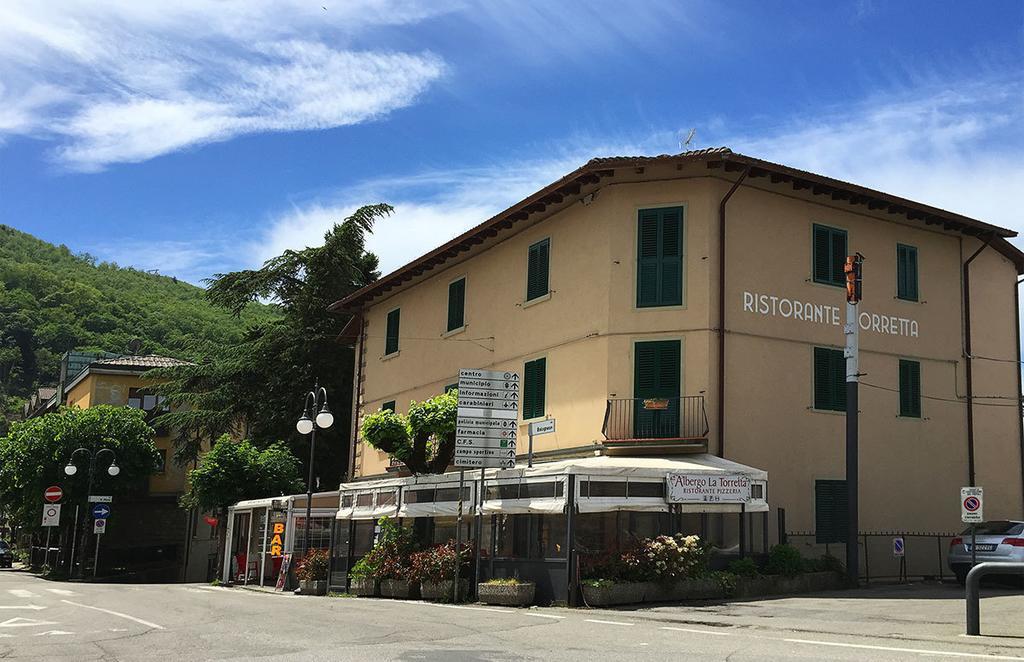 Albergo Ristorante La Torretta Кастильоне дей Пеполи Екстериор снимка